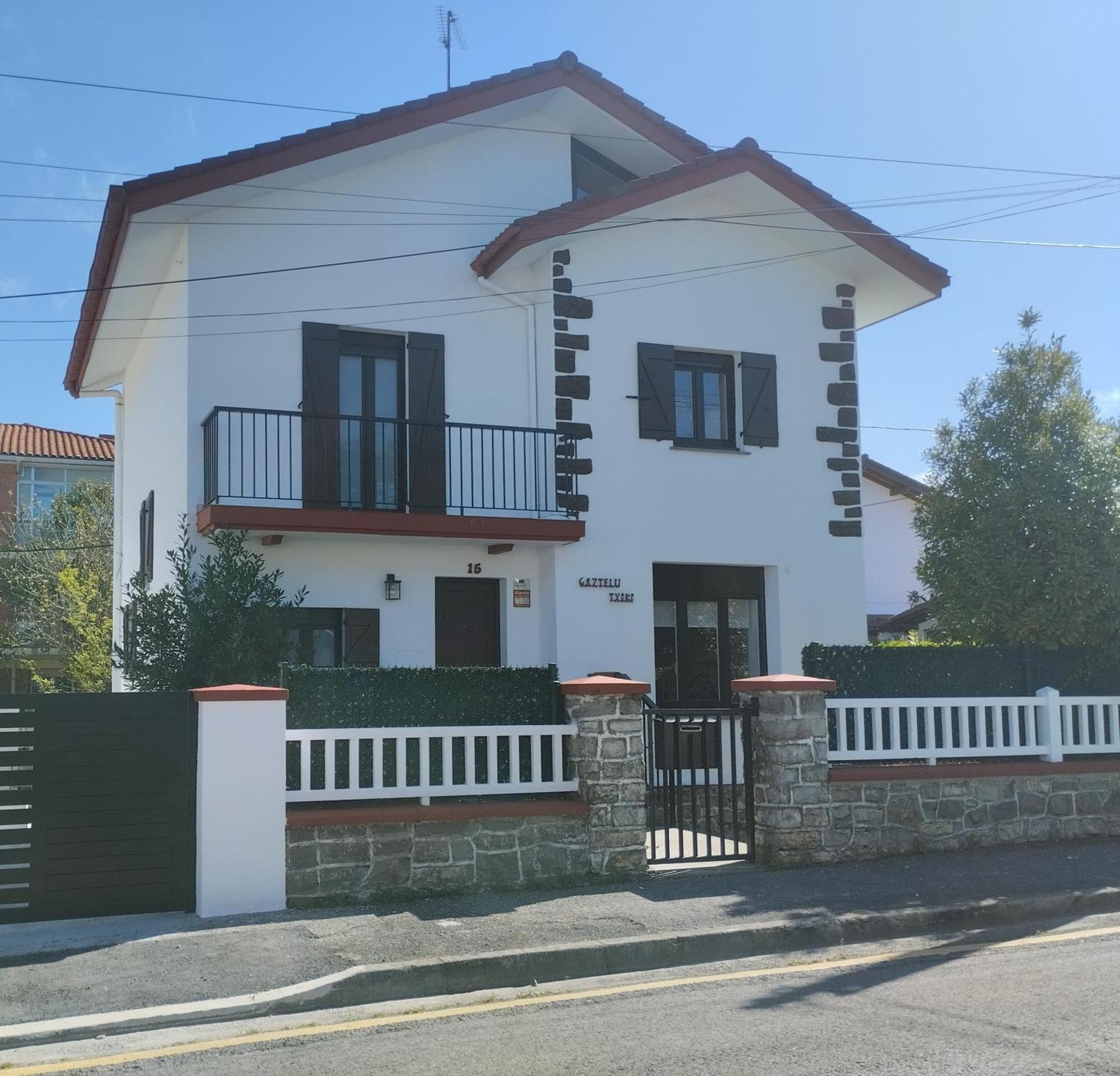 Casa Gaztelu Txiki Villa Irun Eksteriør billede